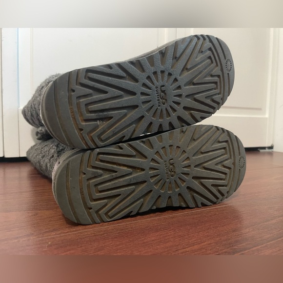 UGG Women's Lattice Cardy knit boots in gray size 6 - Picture 5 of 7